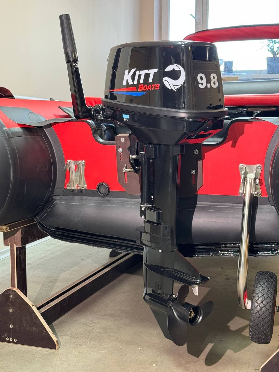 Лодочный мотор KITT BOATS 9.8 (2х тактный)