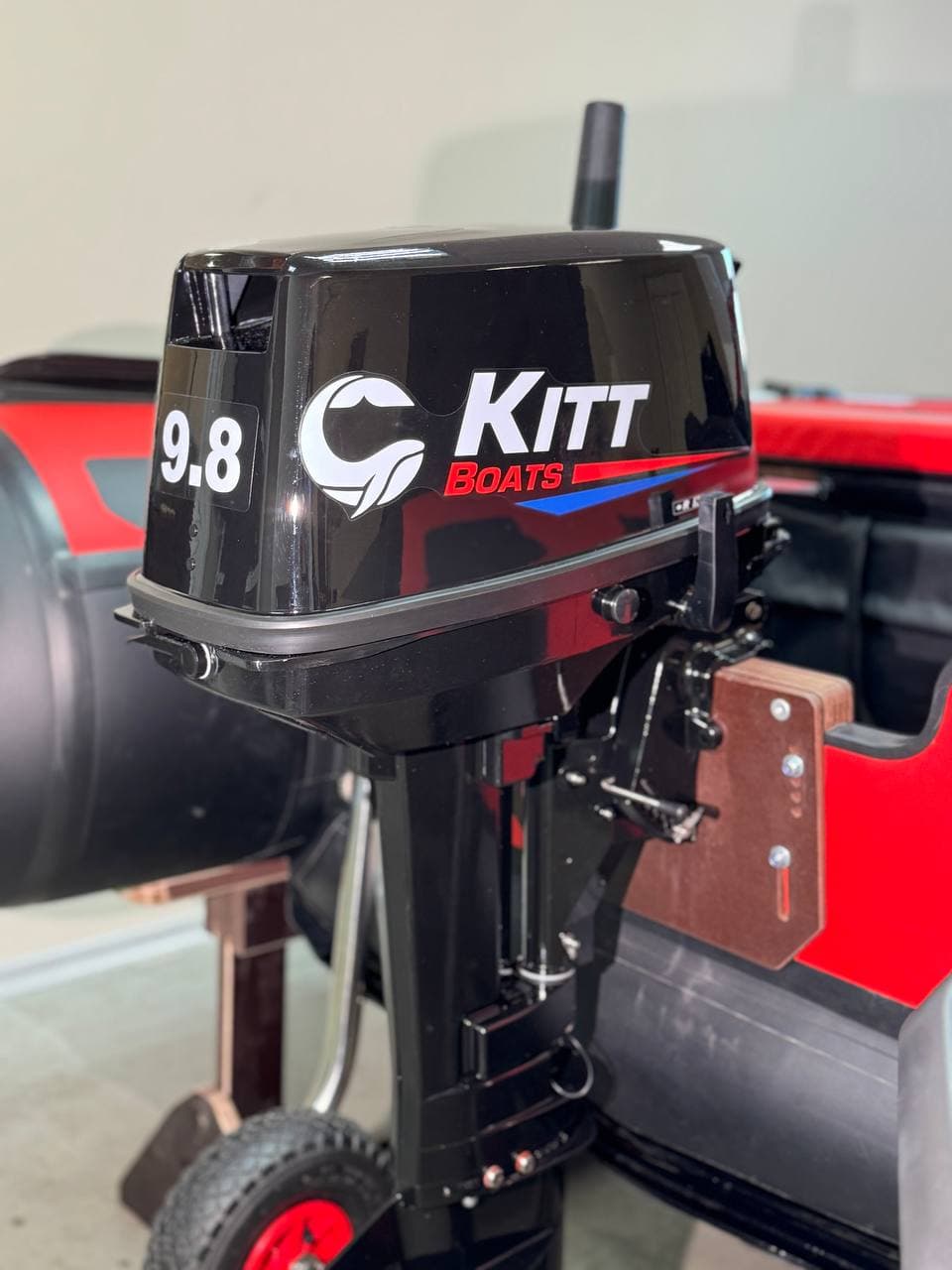 Лодочный мотор KITT BOATS 9.8 (2х тактный)